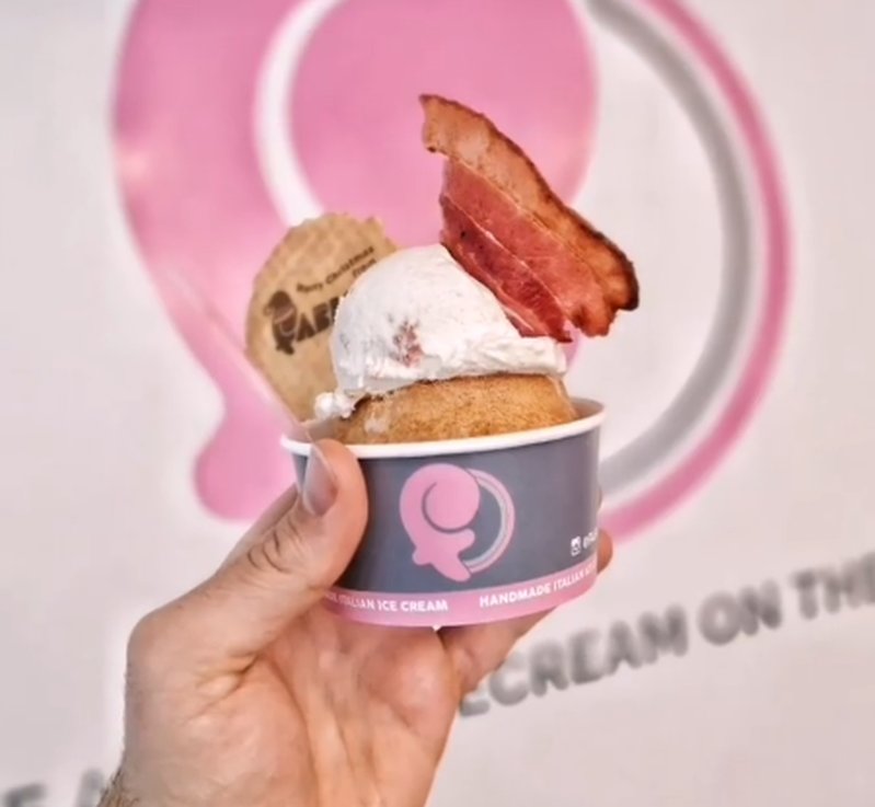 Glassbaren visar upp den nya smaken på Instagram. Bildkälla: Fabgelato/Instagram Glassbaren visar upp den nya smaken på Instagram. Bildkälla: Fabgelato/Instagram